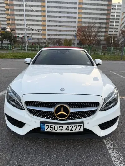 Mercedes-Benz C-Class · 2017 год