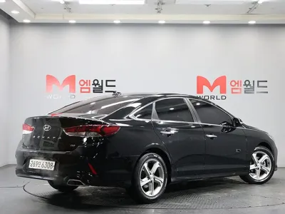Hyundai Sonata 2018, 150589 км, за 8000000 KRW