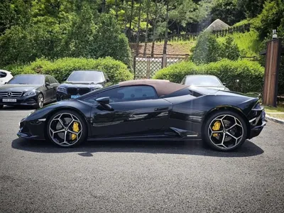 Lamborghini Huracan 2021, 9100 км, за 359000000 KRW - фото 7