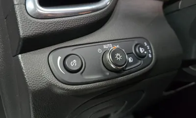 ChevroletGMDaewoo Trax 2017, 97108 км, за 7500000 KRW - фото 14