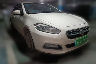 Fiat Viaggio 2015, 190799 км, за 17885.46 CNY