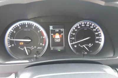 Toyota Highlander 2018, 170800 км, за 128332.06 CNY - фото 8