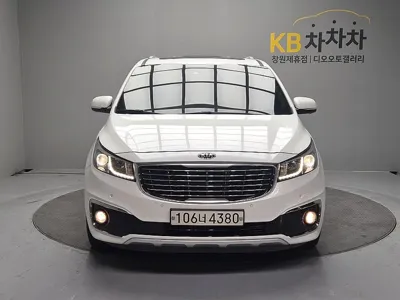 Kia Canival · 2018 год