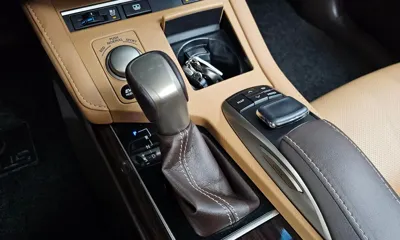 Lexus ES 2017, 166035 км, за 20900000 KRW - фото 9