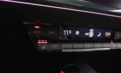 Audi Q4 e-tron 2023, 21838 км, за 44500000 KRW - фото 32