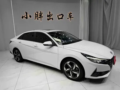 Hyundai Elantra 2022, 31000 км, за 86800 CNY