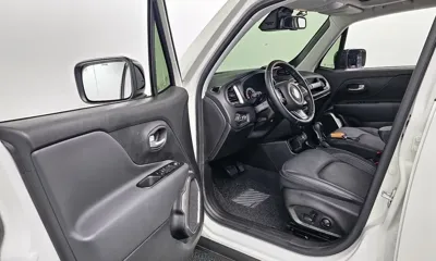 Jeep Renegade 2023, 4886 км, за 27990000 KRW - фото 10