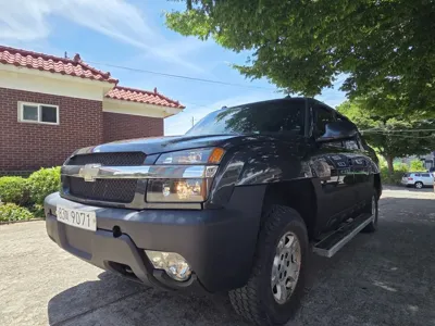 Chevrolet Avalanche 2003, 220324 км, за 11500000 KRW