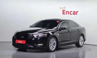 Ford Taurus · 2017 год