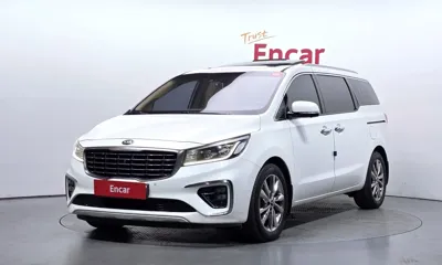 Kia Canival · 2019 год