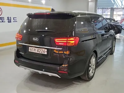 Kia Canival 2019, 134916 км, за 12800000 KRW