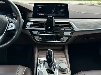 BMW 5 Series 2020, 76000 км, за 172500 CNY - фото 22