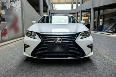 Lexus ES 2017, 76300 км, за 134710.17 CNY