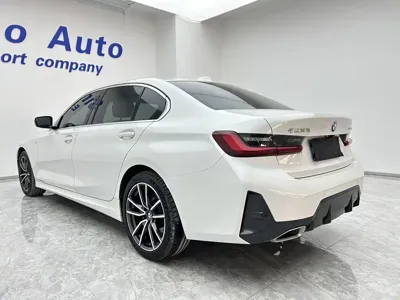 BMW 3 Series 2023, 12200 км, за 242800 CNY