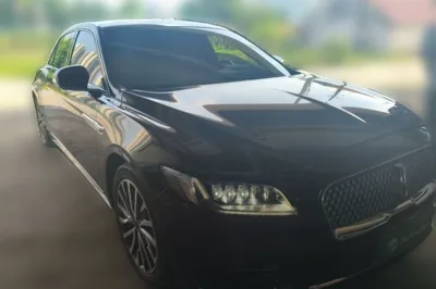 Lincoln Continental 2017, 117899 км, за 74651.18 CNY