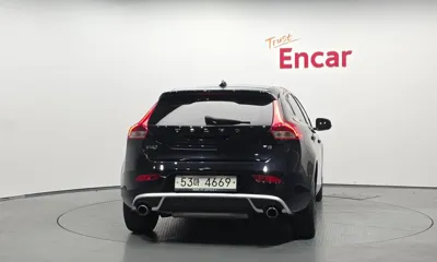Volvo V40 2015, 100381 км, за 10400000 KRW
