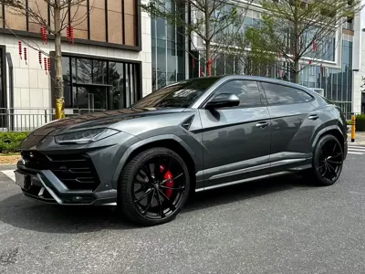 Lamborghini Urus · 2021 год