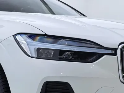 Volvo XC60 2024, 27000 км, за 178800 CNY