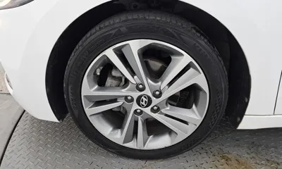 Hyundai Avante 2018, 112687 км, за 10500000 KRW - фото 5