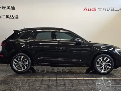 Audi Q5L 2023, 45000 км, за 192800 CNY