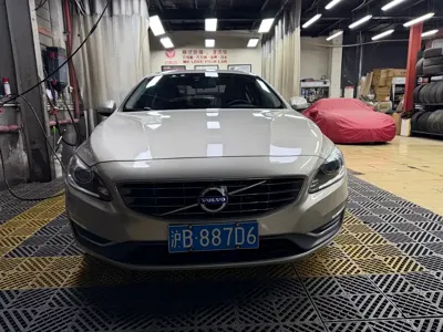 Volvo S60 2017, 130000 км, за 39800 CNY - фото 2
