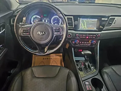 Kia Niro 2018, 103850 км, за 12800000 KRW - фото 9