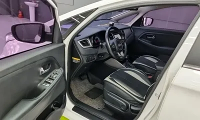 Kia Carens 2017, 180262 км, за 5990000 KRW - фото 7