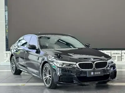 BMW 5 Series 2019, 90000 км, за 159800 CNY