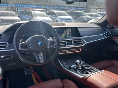 BMW X7 2021, 60000 км, за 435000 CNY
