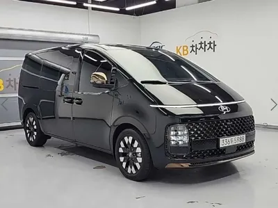 Hyundai Staria 2025, 70857 км, за 39000000 KRW