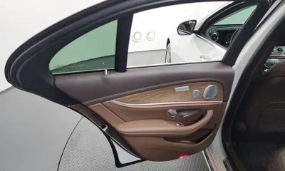 Mercedes-Benz E-Class 2019, 101729 км, за 25900000 KRW - фото 25