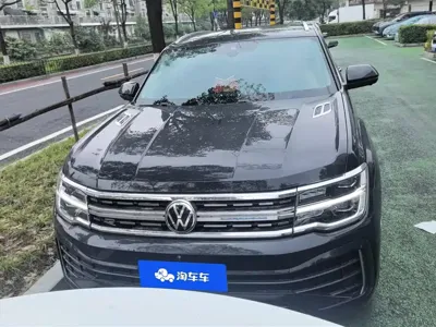 Volkswagen Teramont 2025, 6800 км, за 204000 CNY