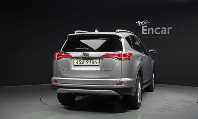 Toyota RAV4 2017, 61225 км, за 22300000 KRW