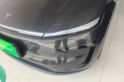 Tesla Model Y 2025, 17700 км, за 279852 CNY - фото 8