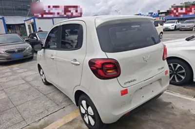 Wuling Hongguang MINIEV 2025, 13200 км, за 50203.85 CNY