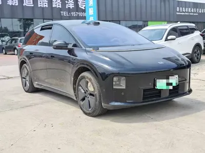 Li Auto 理想i8 2026, 21000 км, за 295800 CNY
