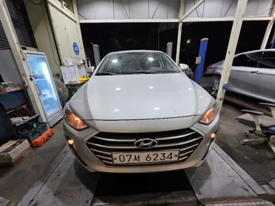 Hyundai Avante · 2016 год
