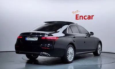 Mercedes-Benz E-Class 2022, 97712 км, за 99990000 KRW - фото 2