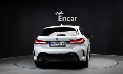 BMW 1-Series 2023, 7068 км, за 29500000 KRW