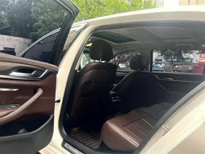BMW 5 Series 2020, 140000 км, за 168800 CNY - фото 8