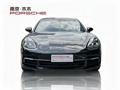 Porsche Panamera 2017, 105000 км, за 328000 CNY