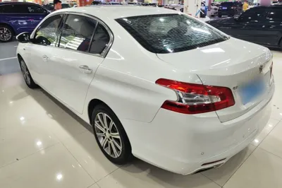 Peugeot 408 2016, 65000 км, за 38082.4 CNY