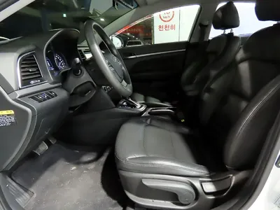 Hyundai Avante 2018, 127879 км, за 9200000 KRW - фото 6