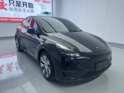 Tesla Model Y 2022, 40000 км, за 94200 CNY