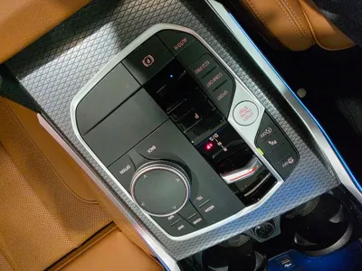 BMW 3-Series 2025, 12991 км, за 60500000 KRW - фото 9