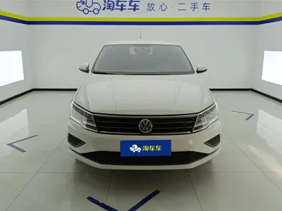 Volkswagen Jetta 2019, 37600 км, за 28900 CNY