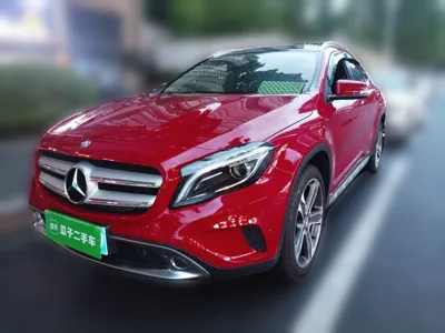 Mercedes-Benz GLA · 2015 год