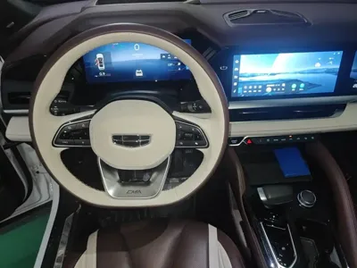 Geely Xingyue L 2021, 50800 км, за 76100 CNY