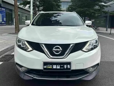 Nissan Qashqai 2016, 135000 км, за 35800 CNY