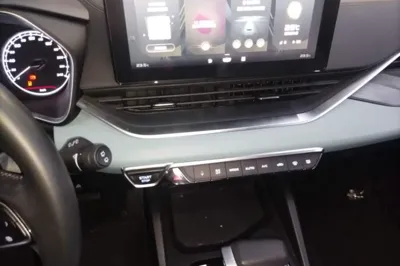 Geely Auto Emgrand S 2022, 21100 км, за 49932.51 CNY - фото 16